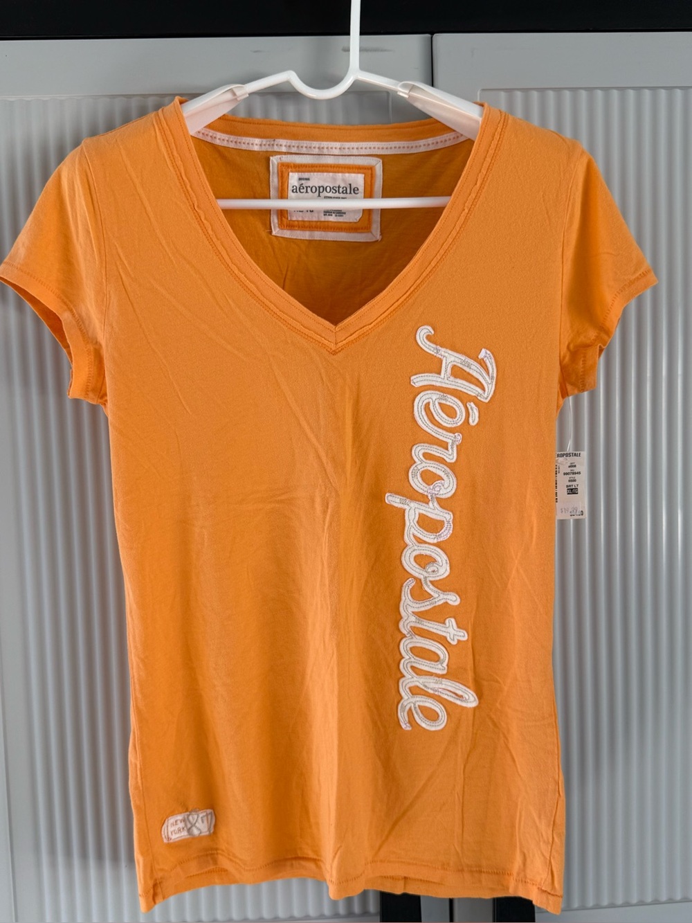 Aeropostale 2010 Orange Embroidered Logo V-Neck Tee Women’s XL NWT Y2K Style
